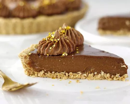 Dark Chocolate Peanut Butter Pie
