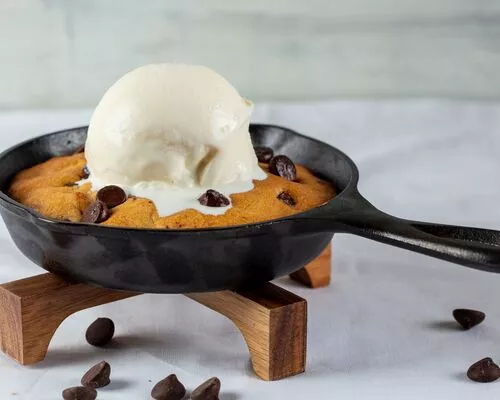 Mini Skillet Chocolate Chip Cookie